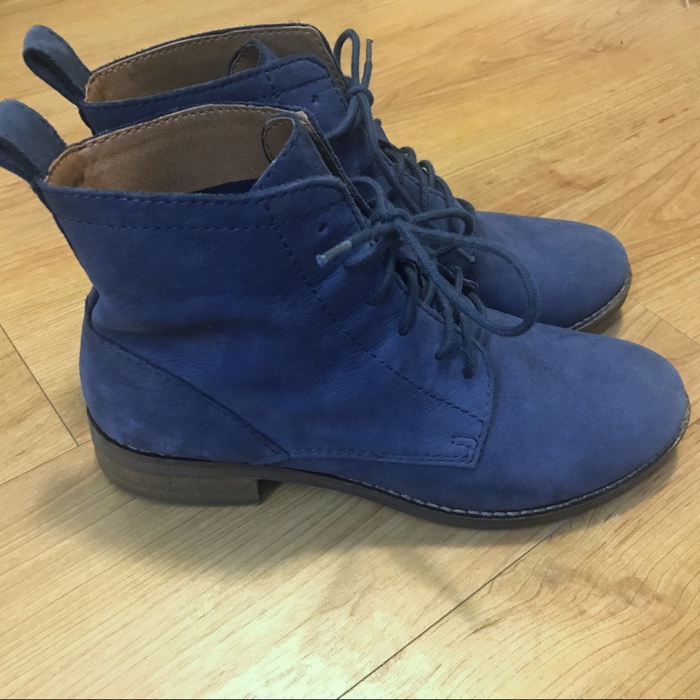 LUCKY BRAND | blue laced-up suede boots